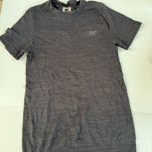 My Protein Gray Short Sleeve Tee with Crew Neck Size Small